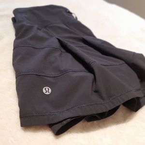 Lulu Lemon- Black PACE RIVAL Skort